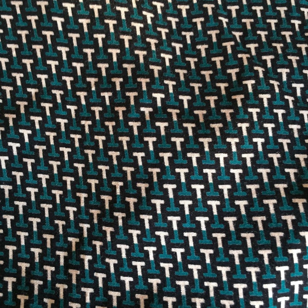 Flowy Patterned Blouse - Picture 4 of 4